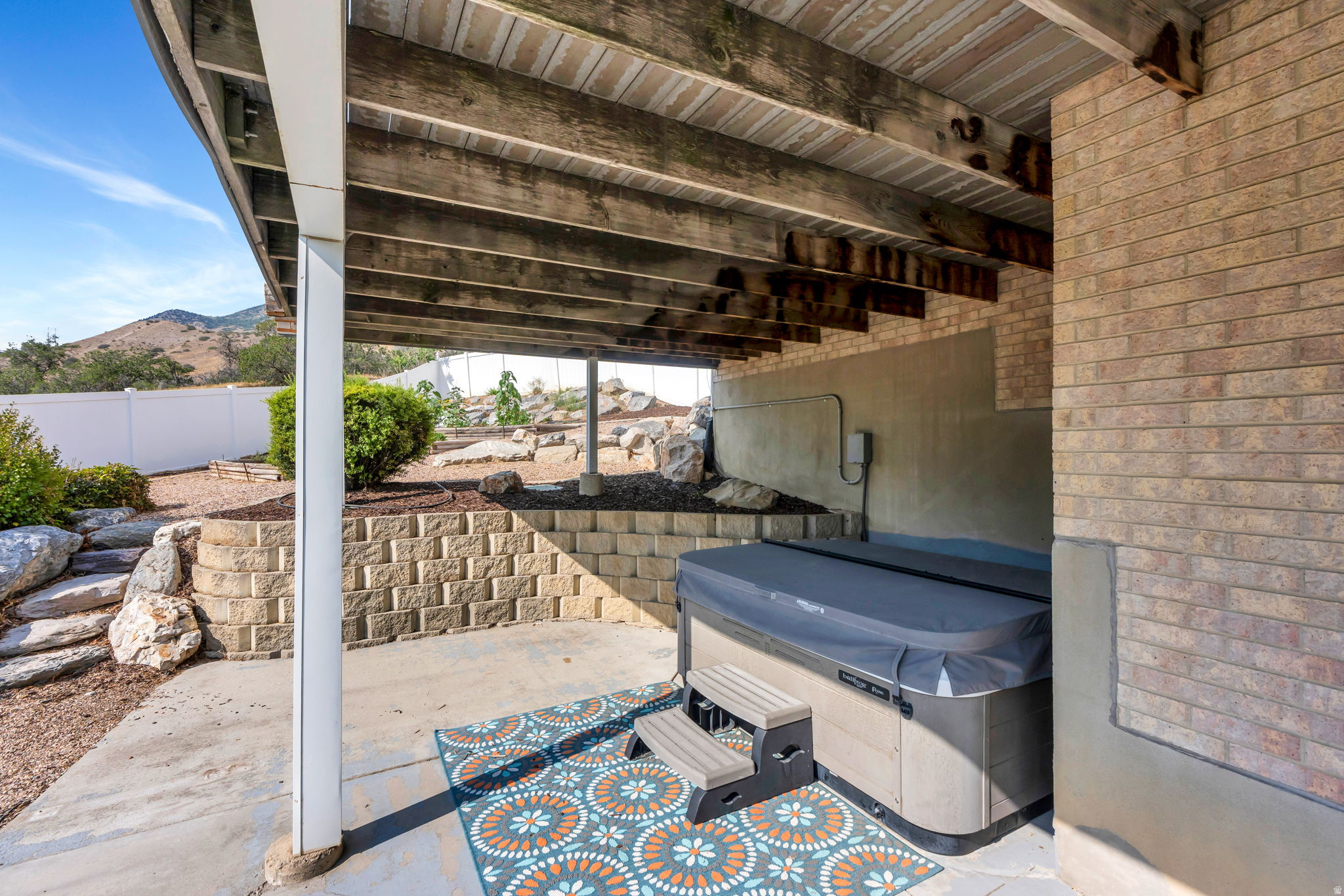 main property photo 35