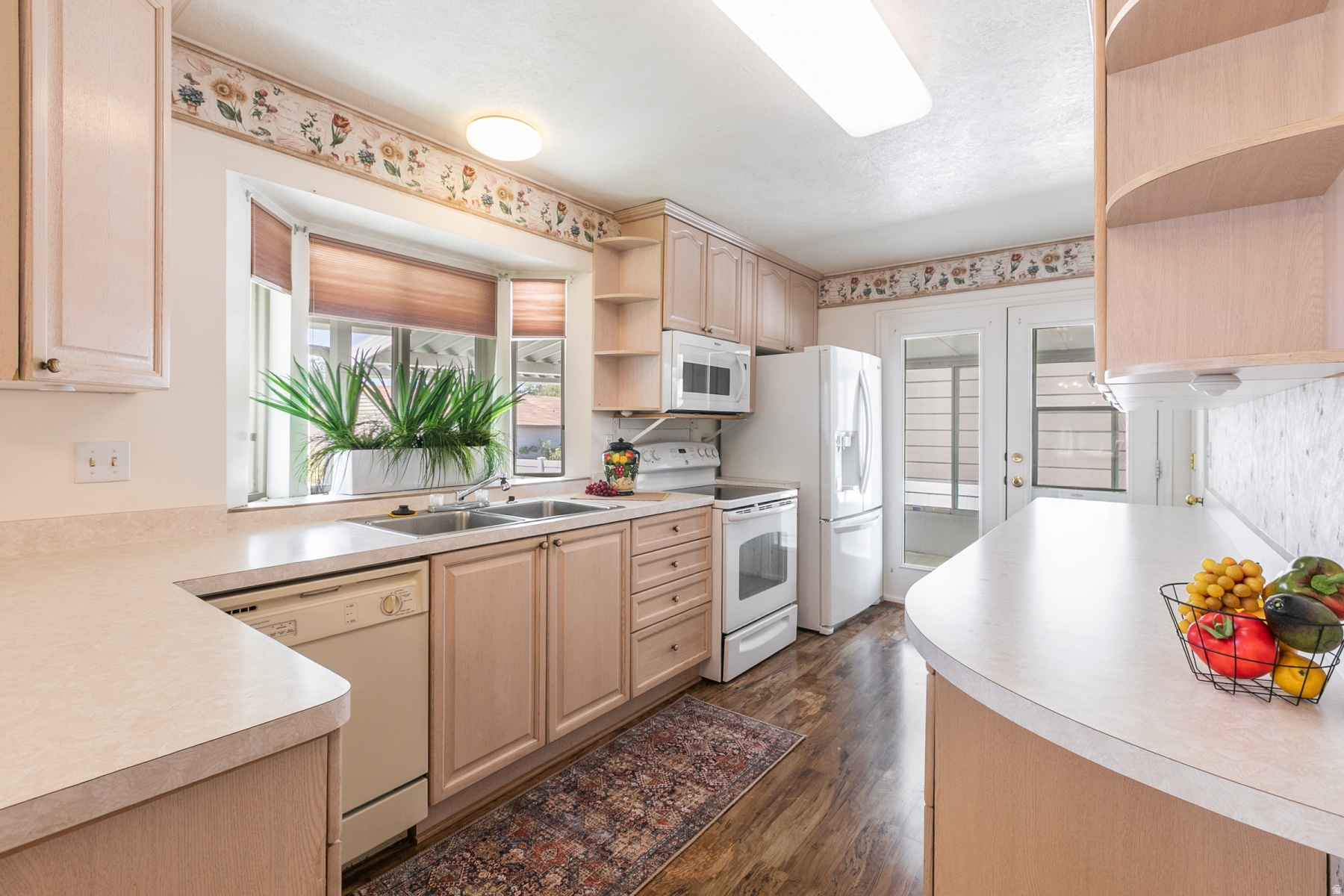 main property photo 4