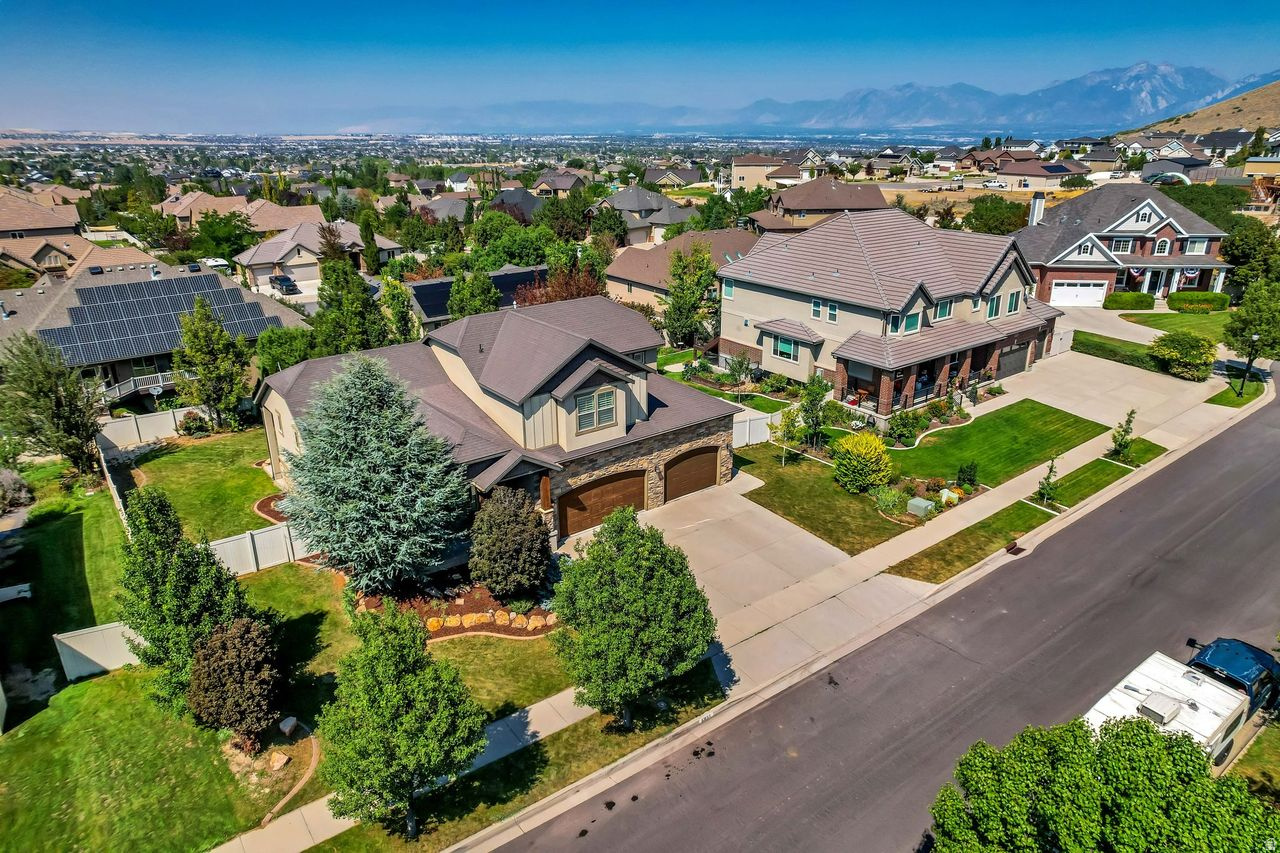 main property photo 69