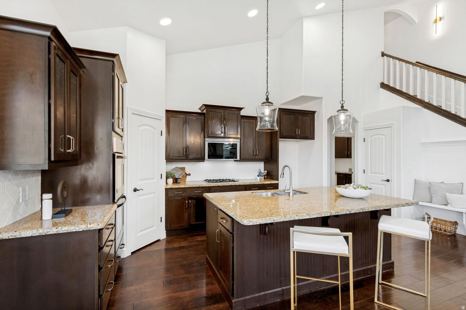 main property photo 79
