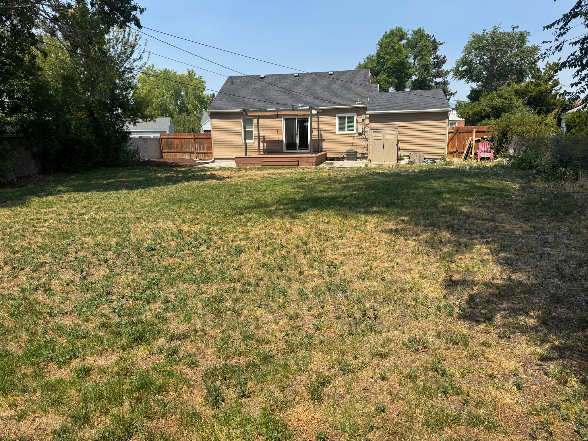main property photo 23