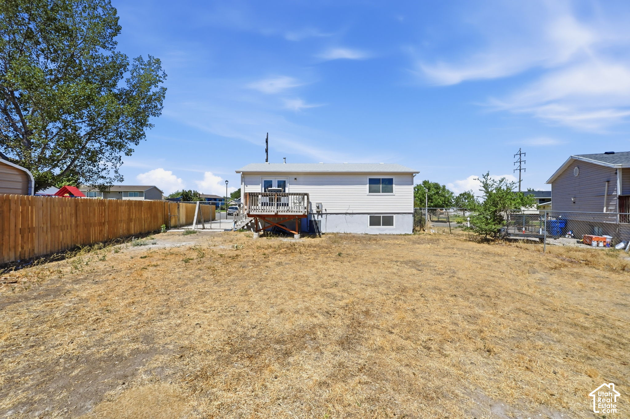 main property photo 19