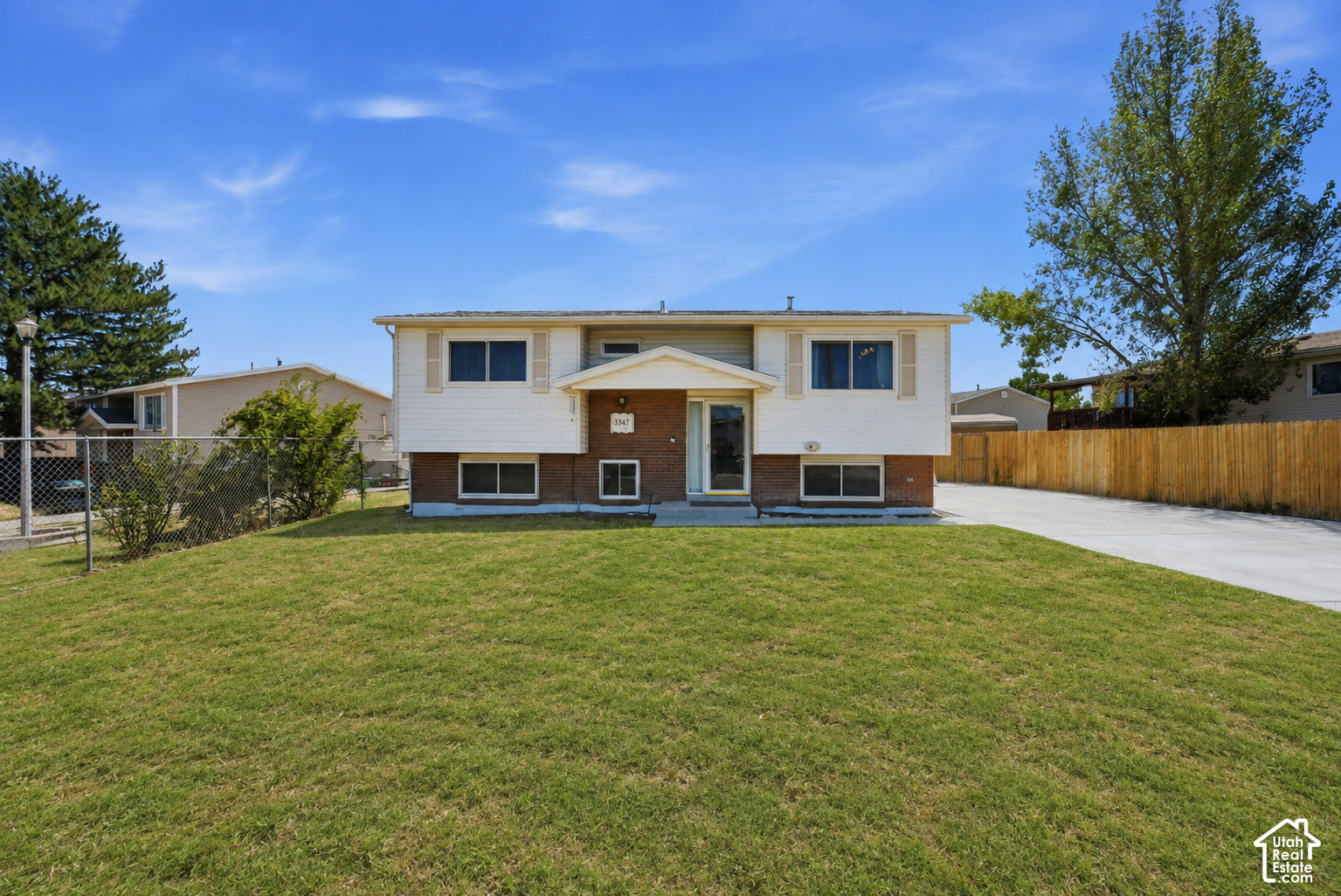 main property photo 20