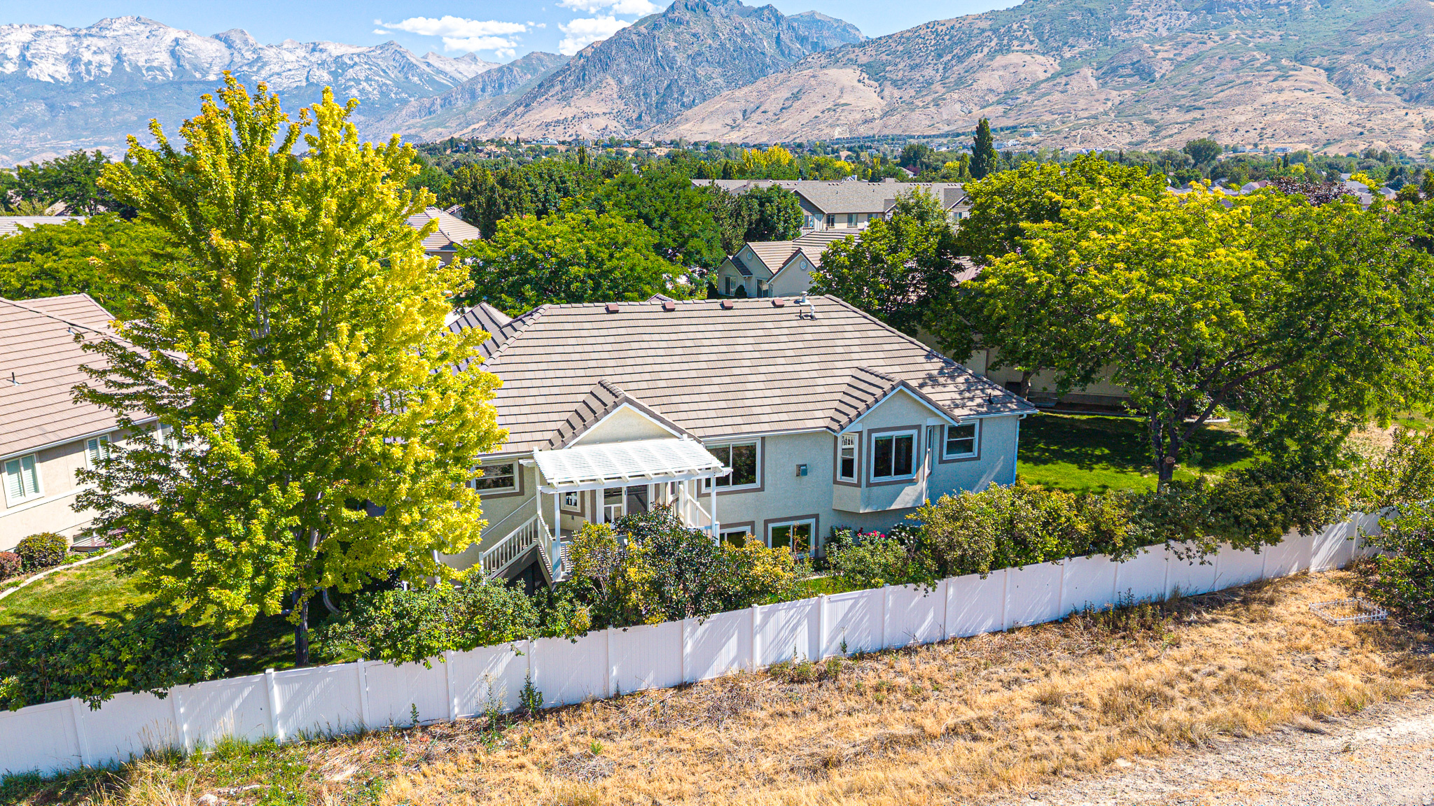 main property photo 68