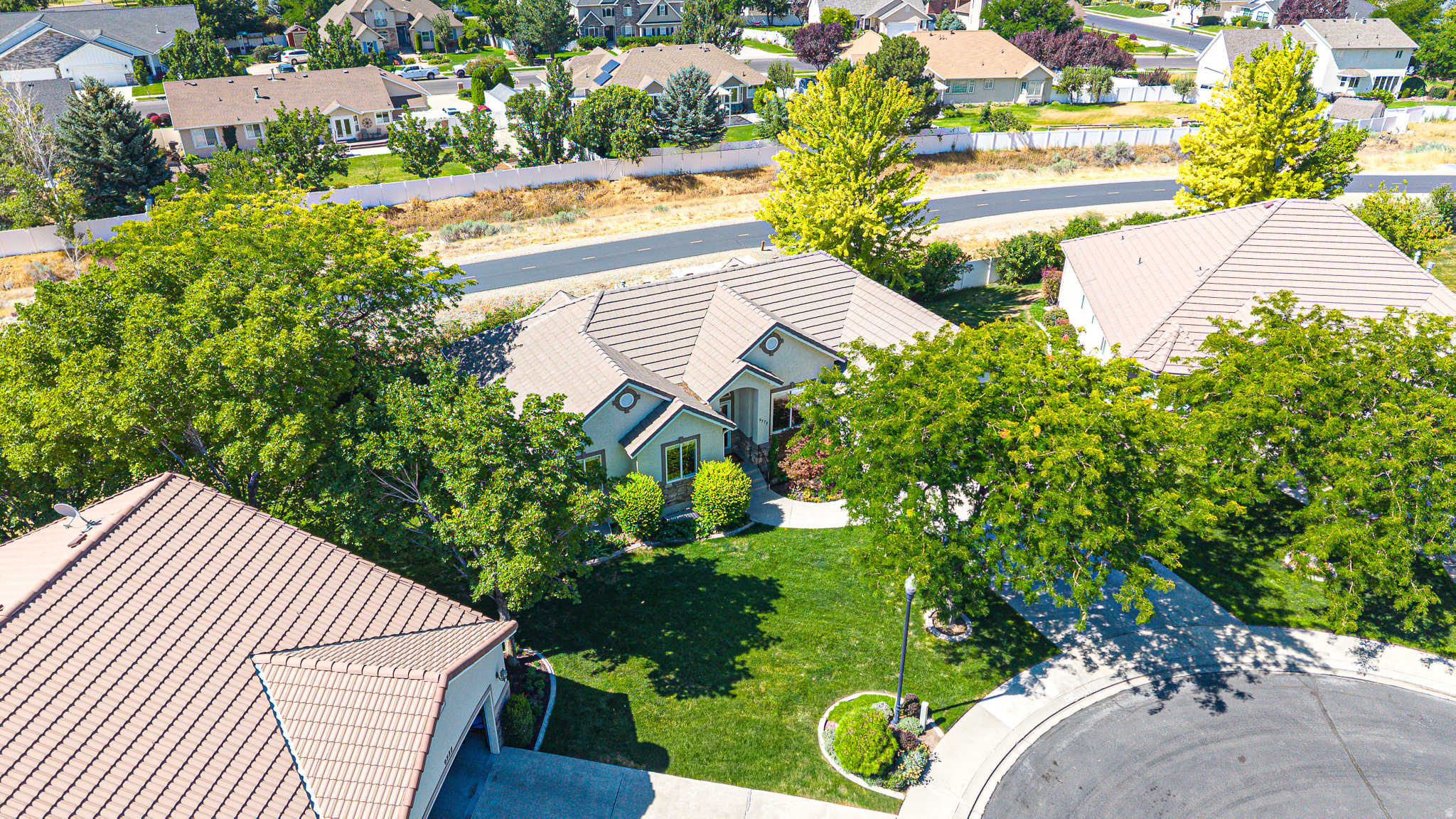 main property photo 75