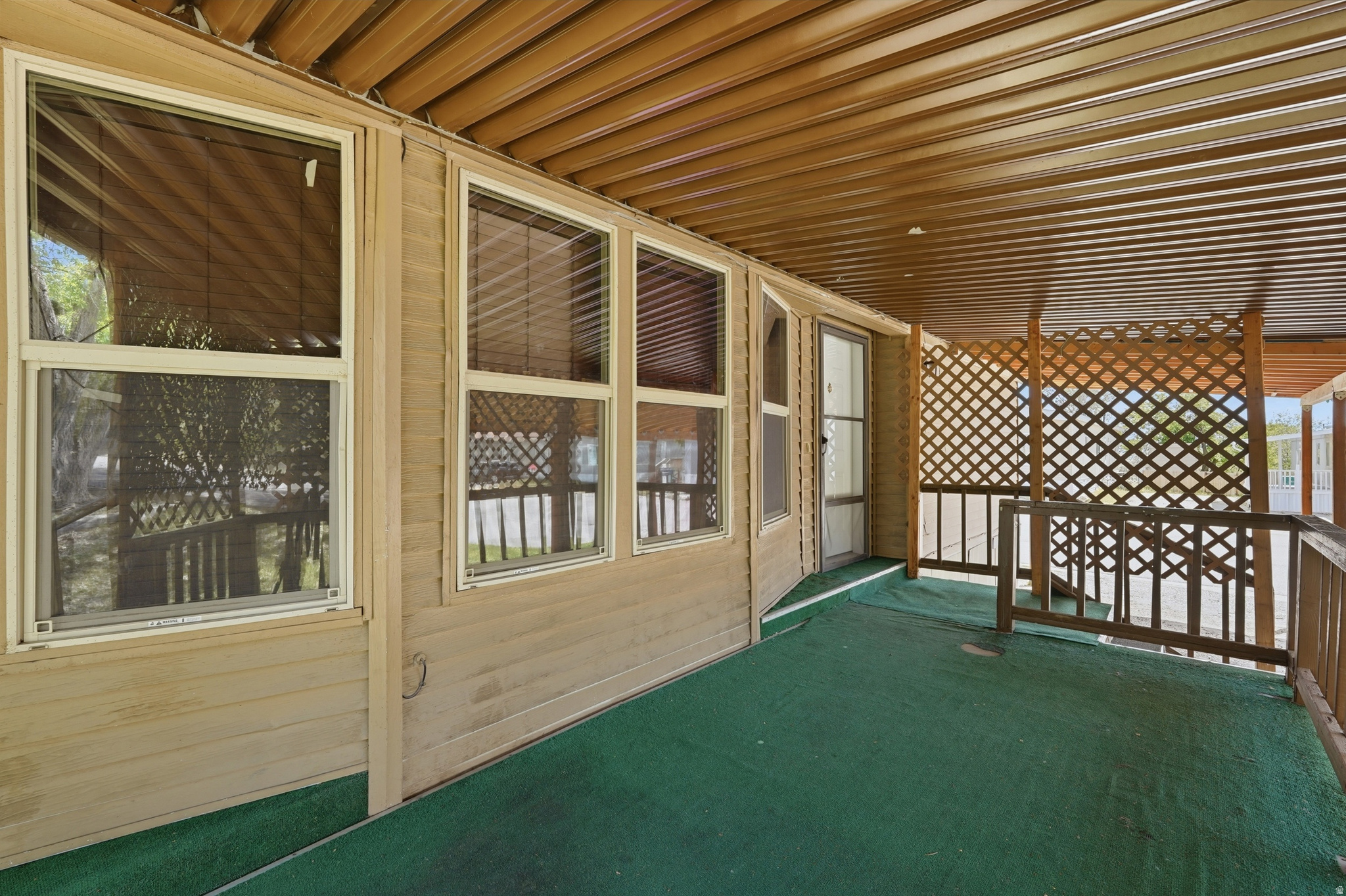 main property photo 28