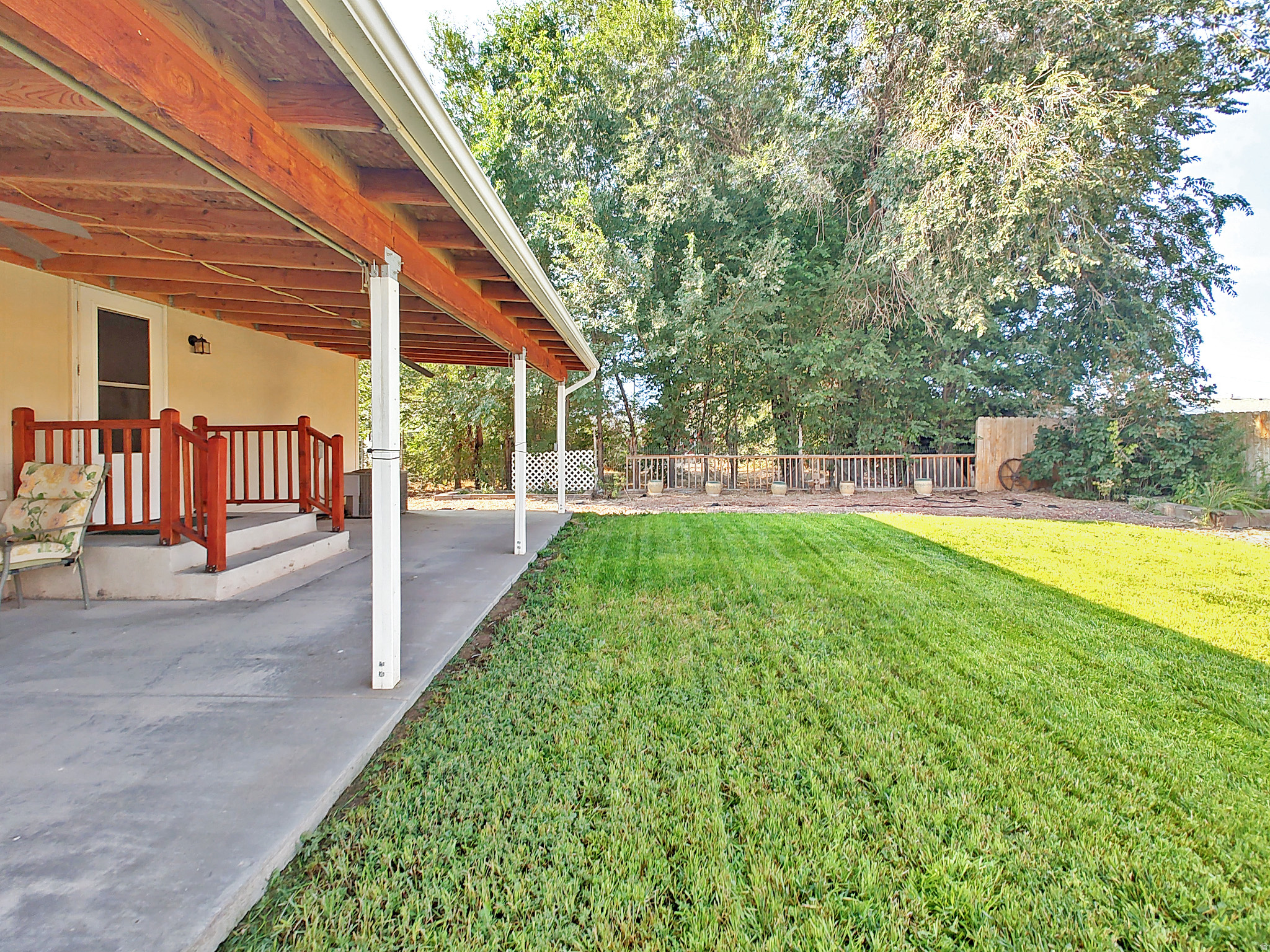 main property photo 39