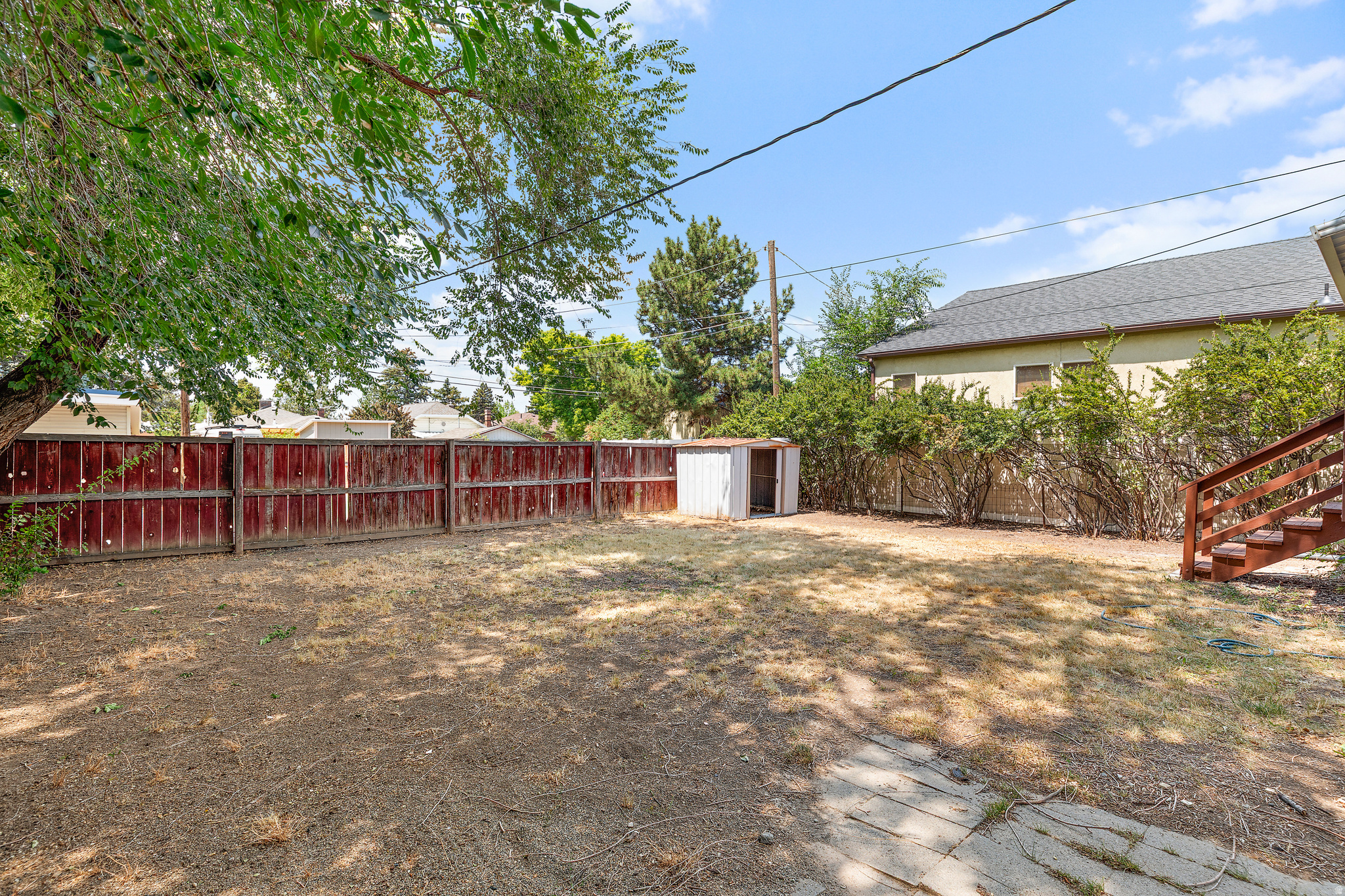 main property photo 22