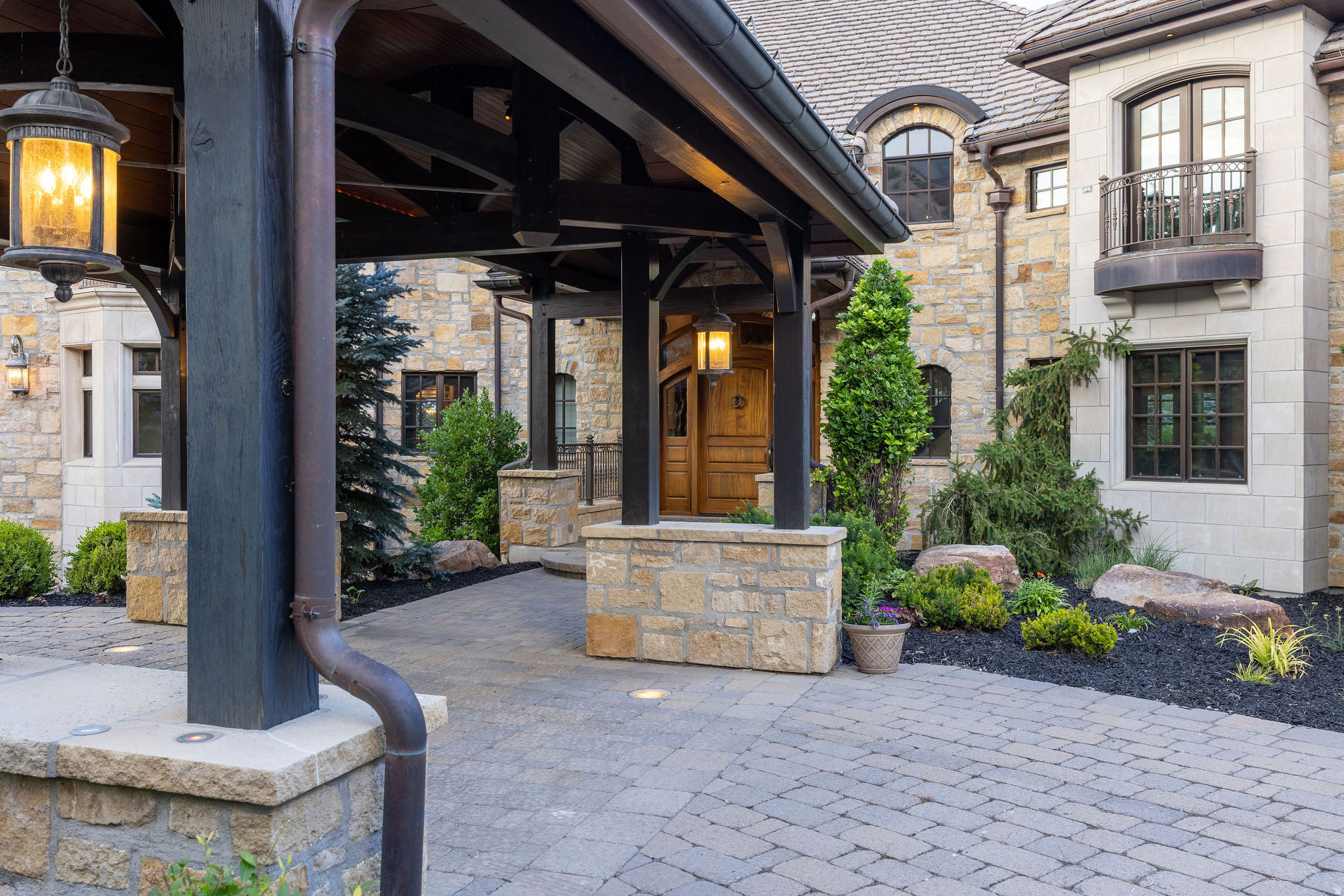 main property photo 124