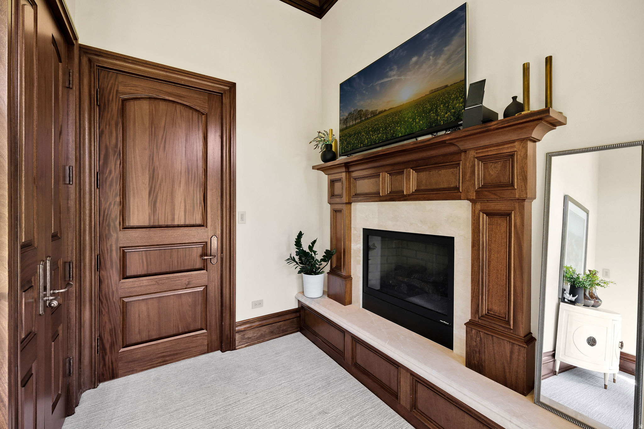 main property photo 50