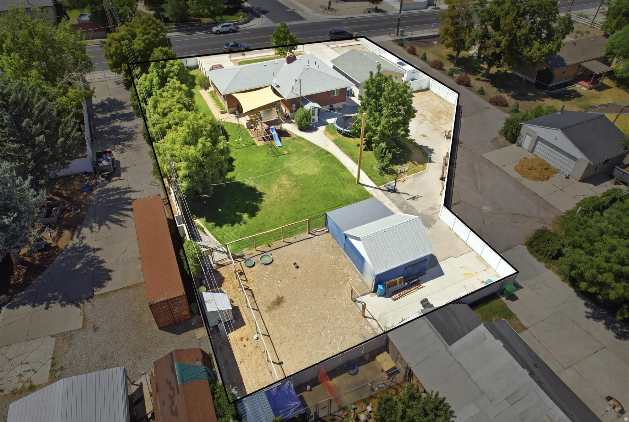 main property photo 6
