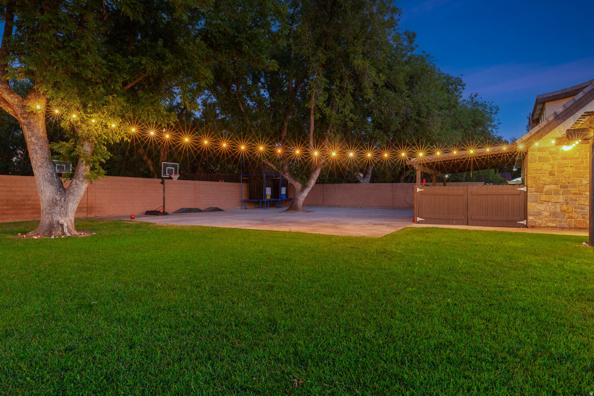 main property photo 75