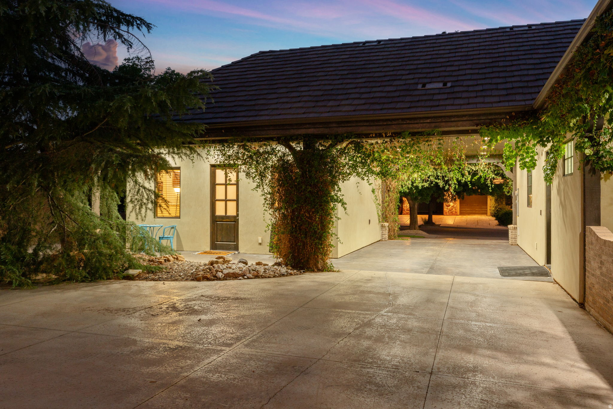main property photo 76