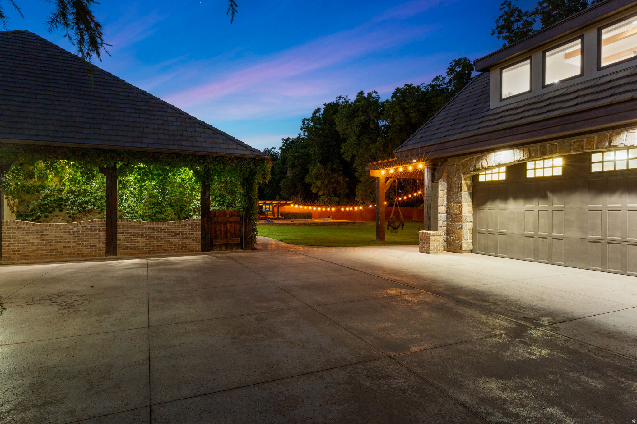 main property photo 77