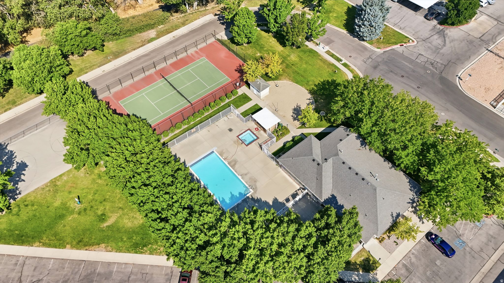 main property photo 50