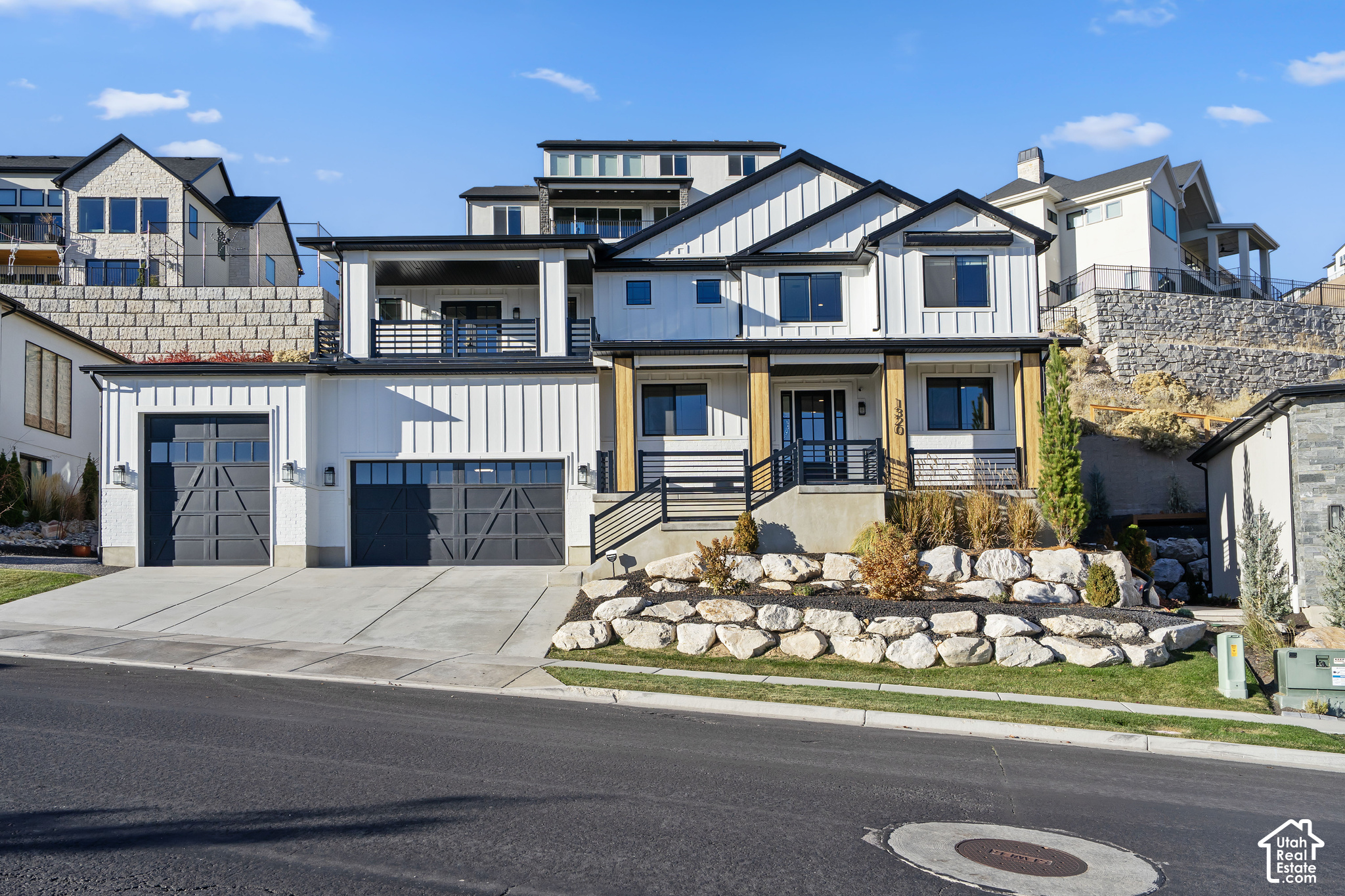 main property photo 30