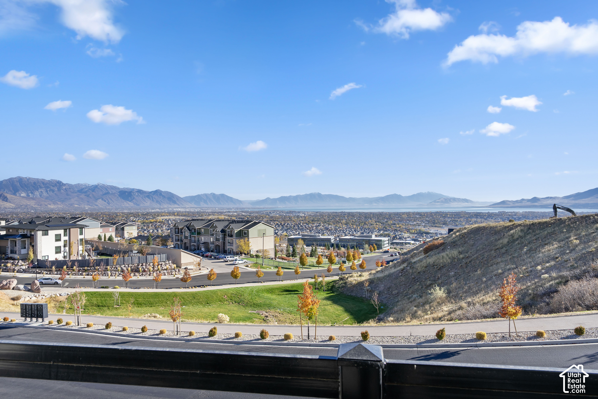main property photo 34
