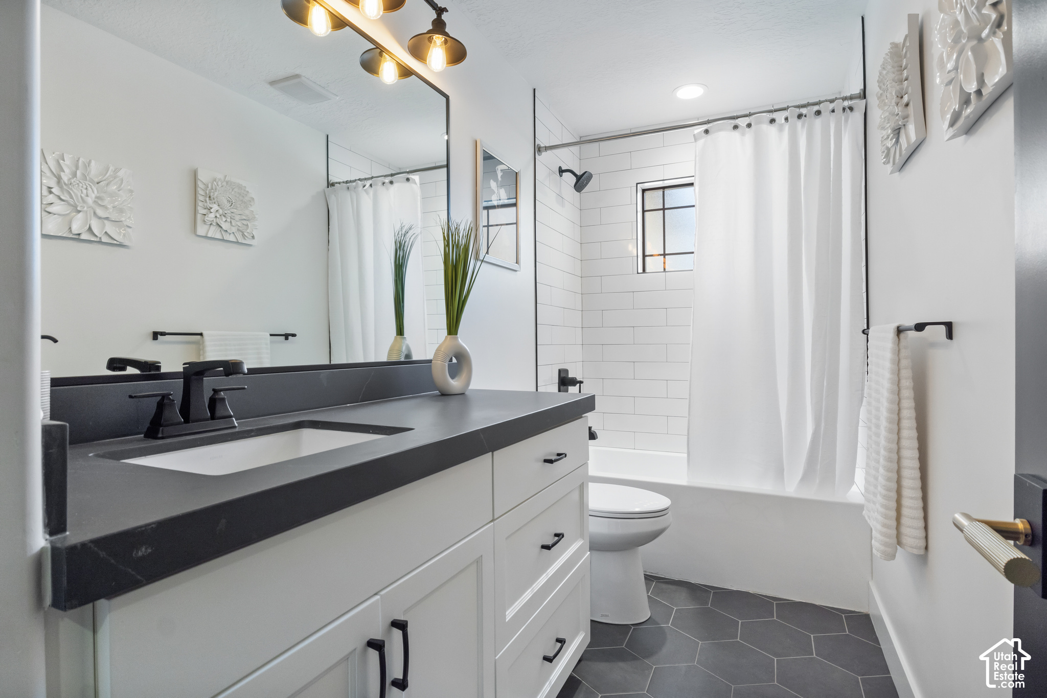 main property photo 73
