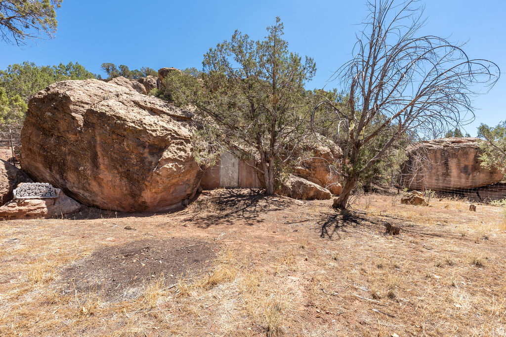 main property photo 36
