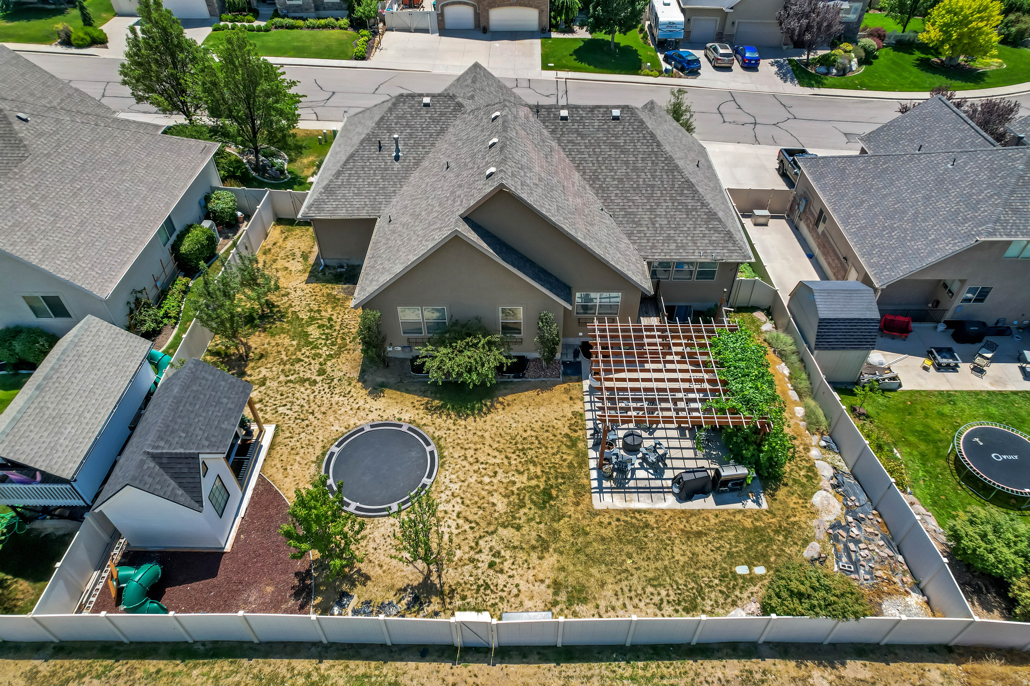 main property photo 49