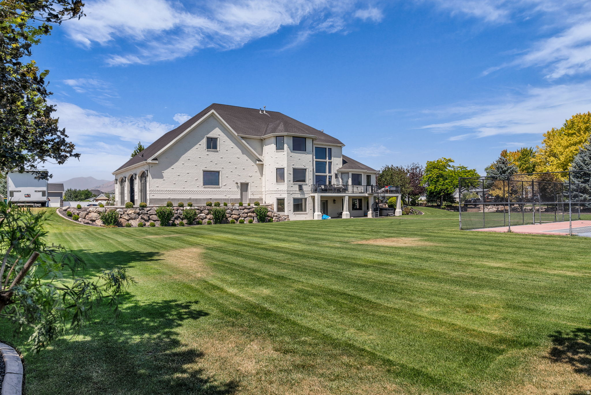 main property photo 31