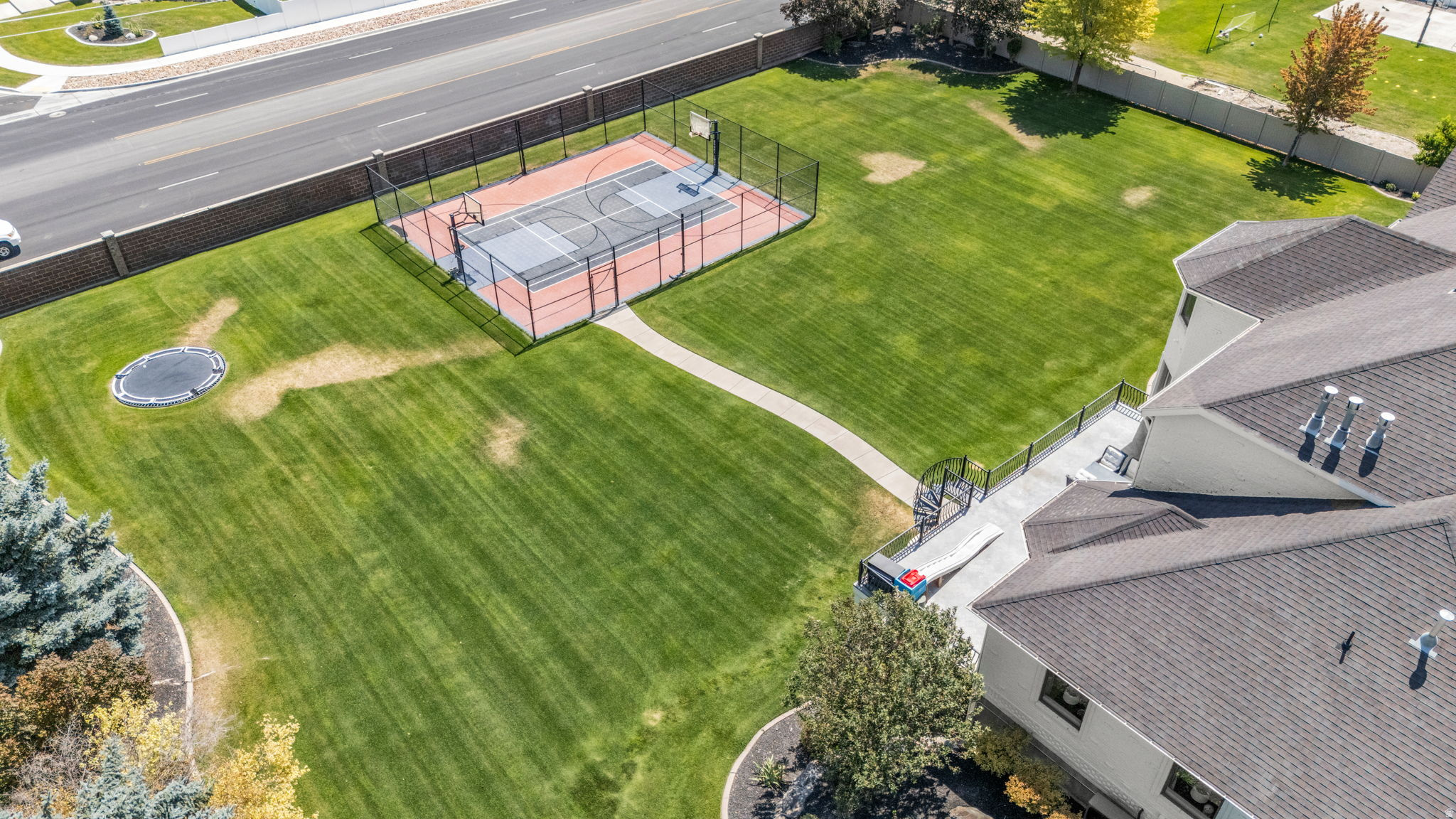 main property photo 44