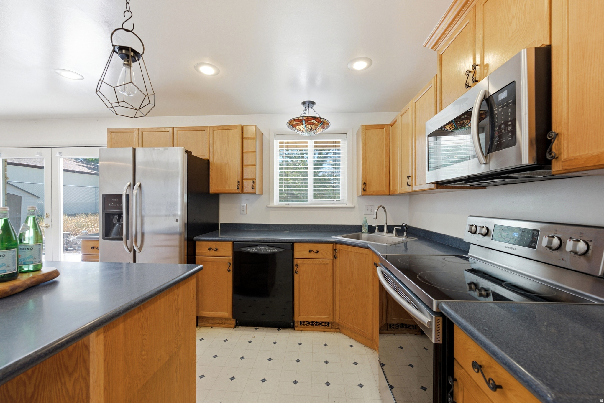 main property photo 7