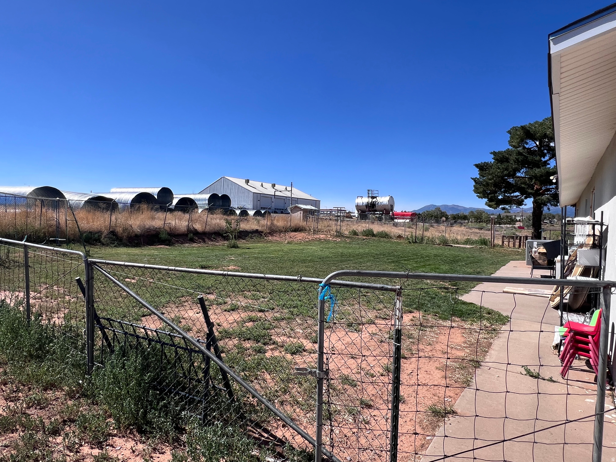 main property photo 15
