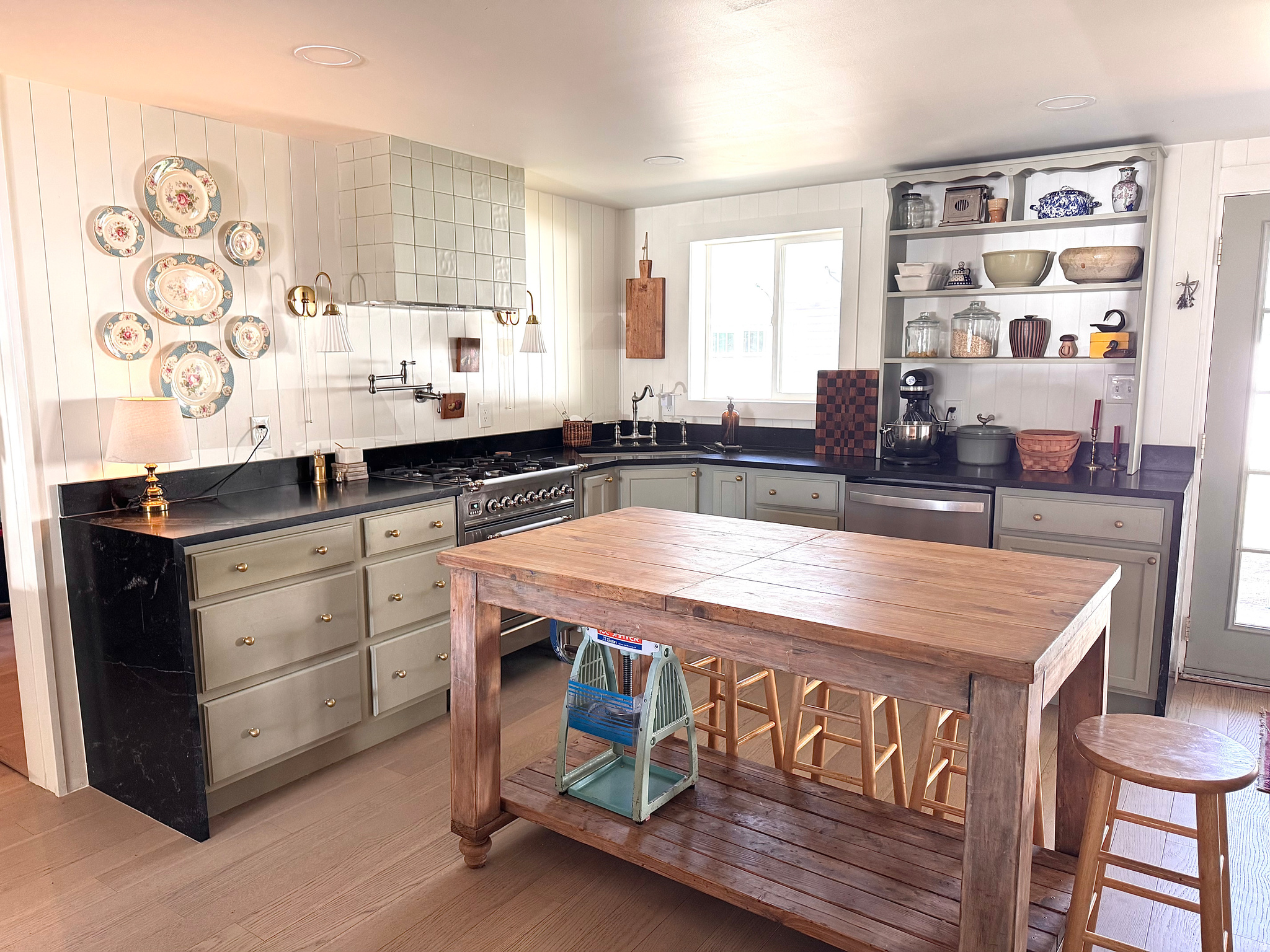 main property photo 11