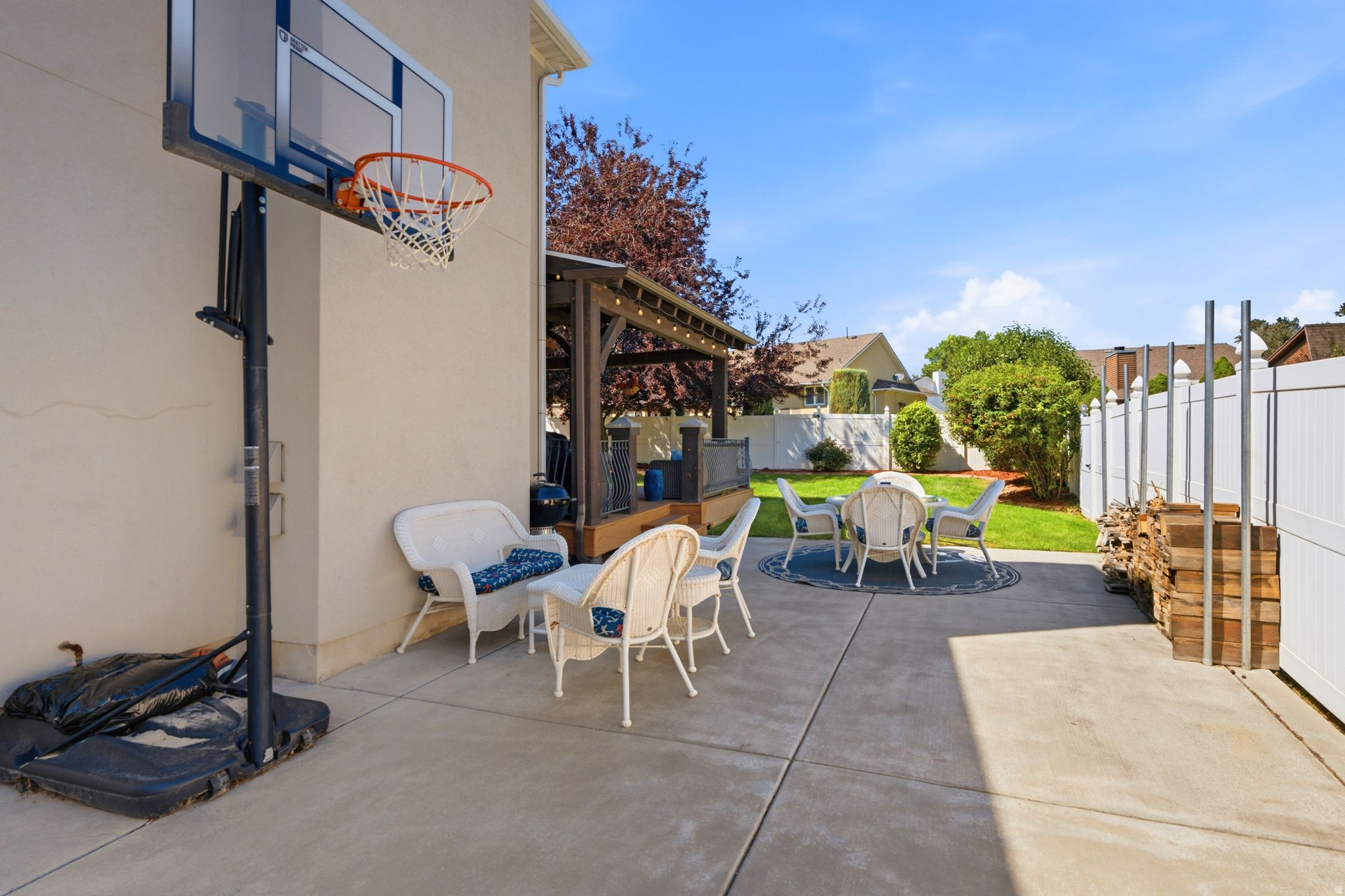 main property photo 63