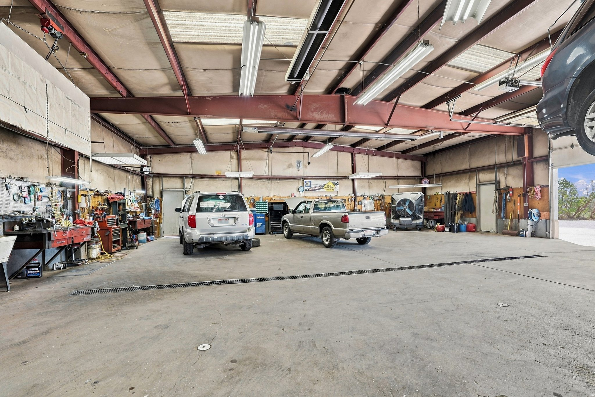 main property photo 20