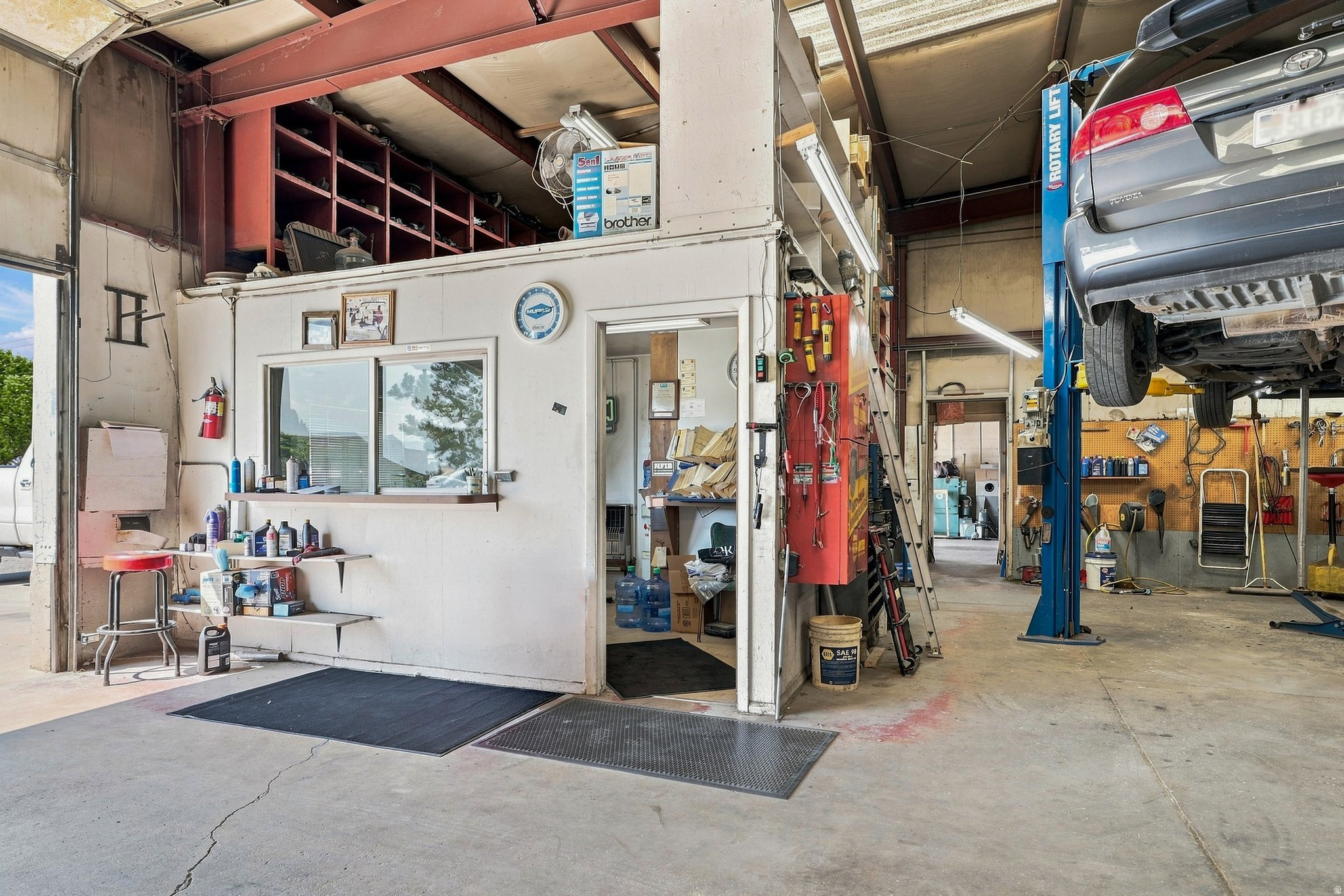main property photo 25