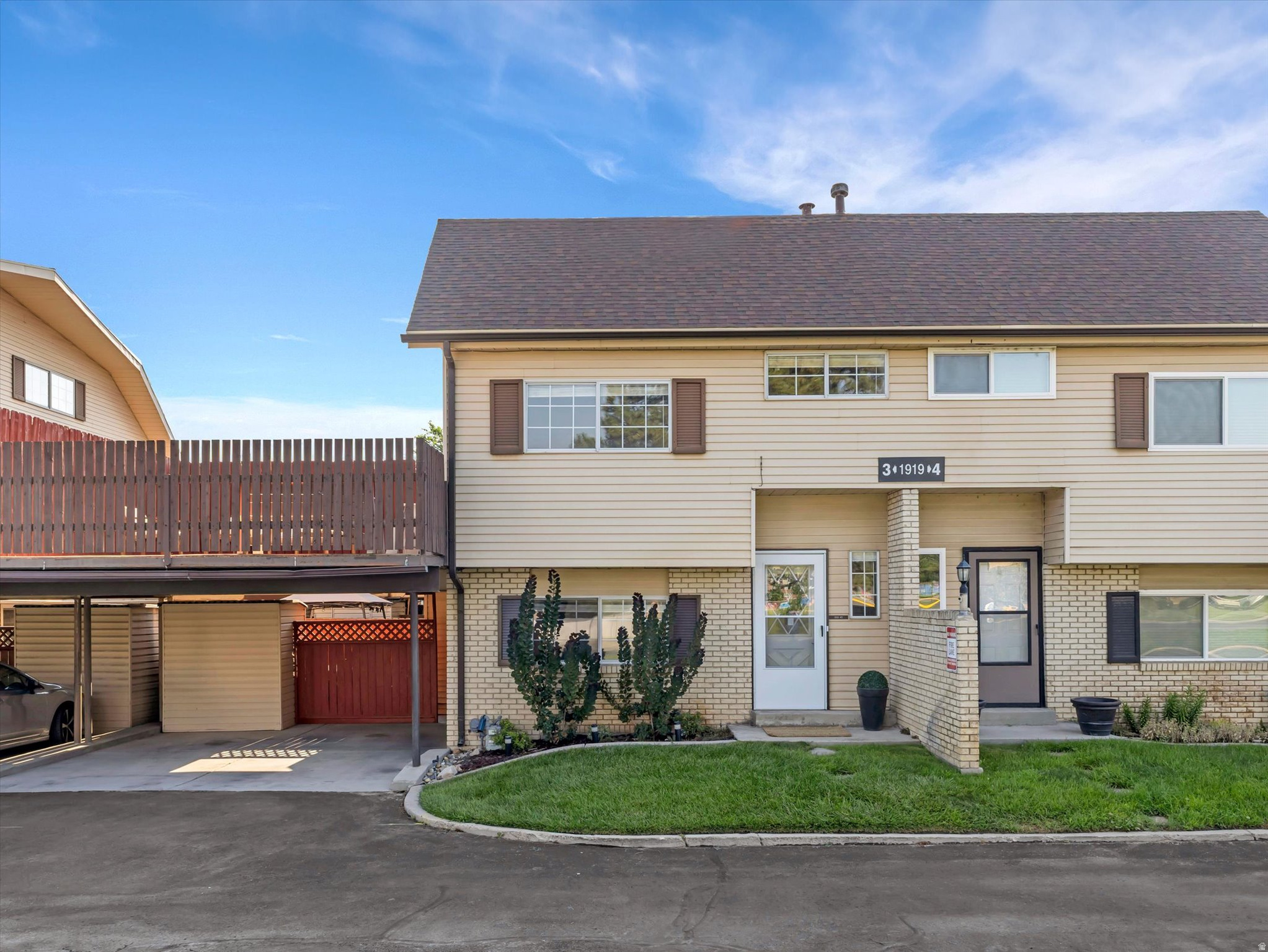 main property photo 13