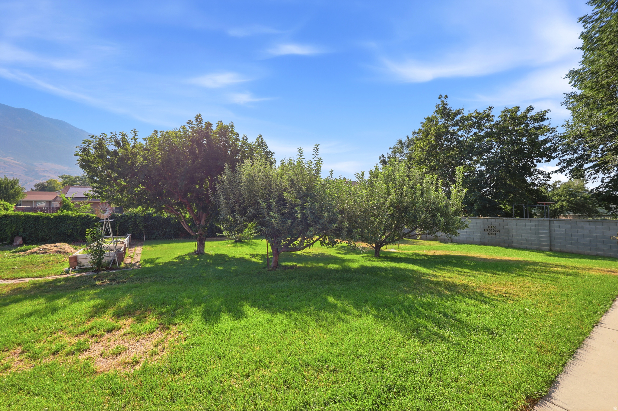 main property photo 32