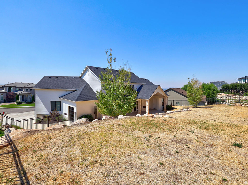 main property photo 56