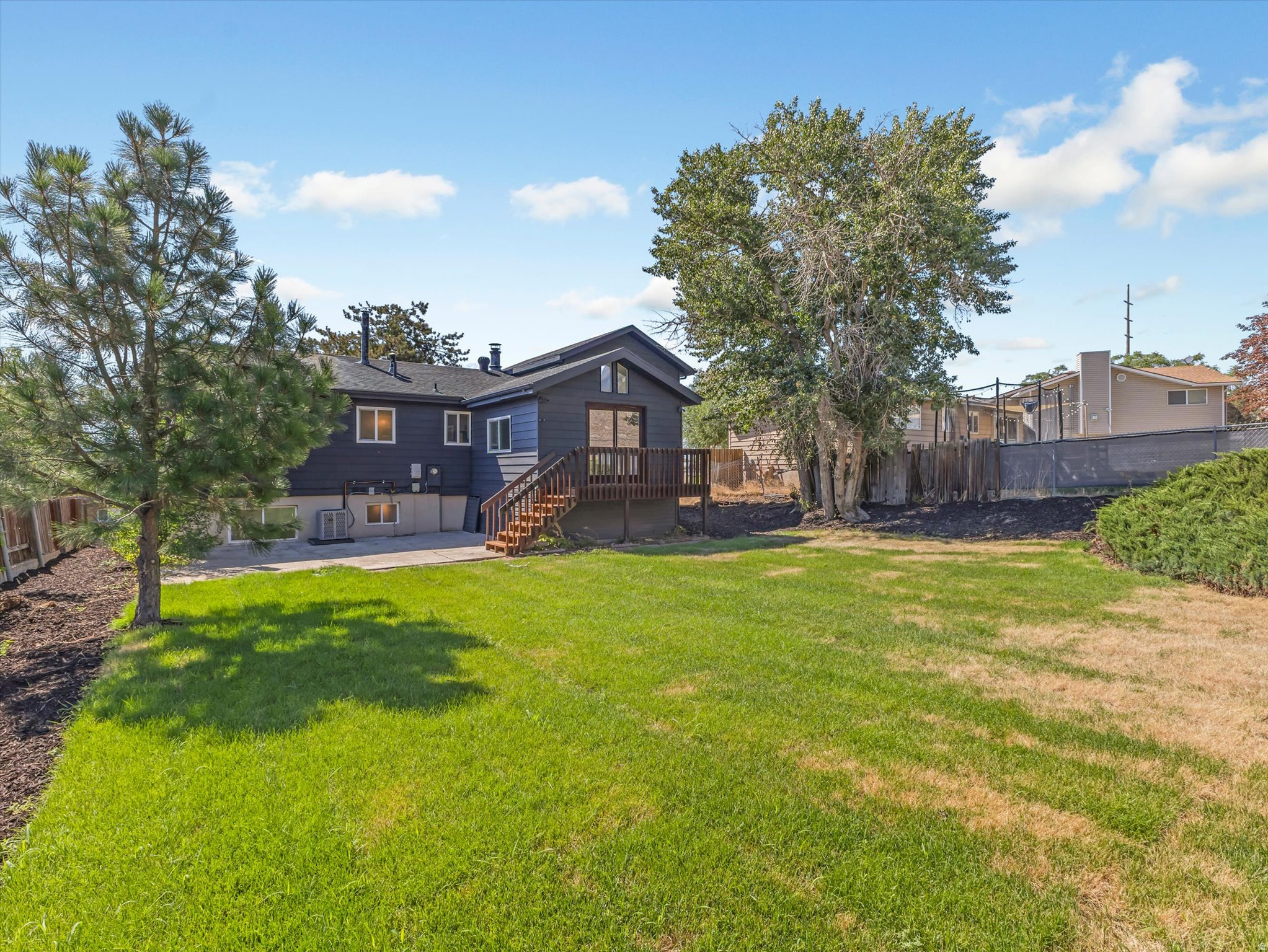 main property photo 22