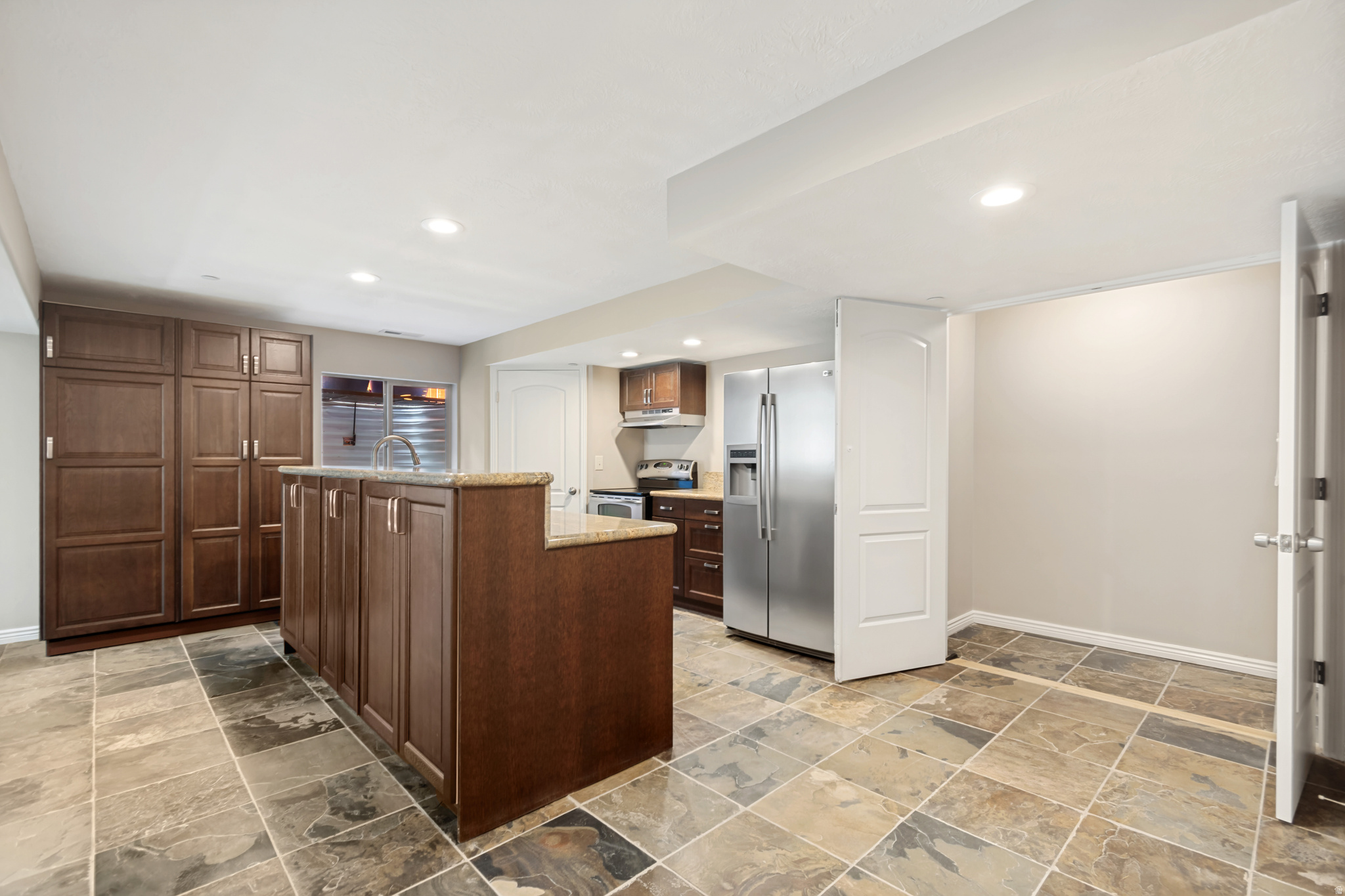 main property photo 63