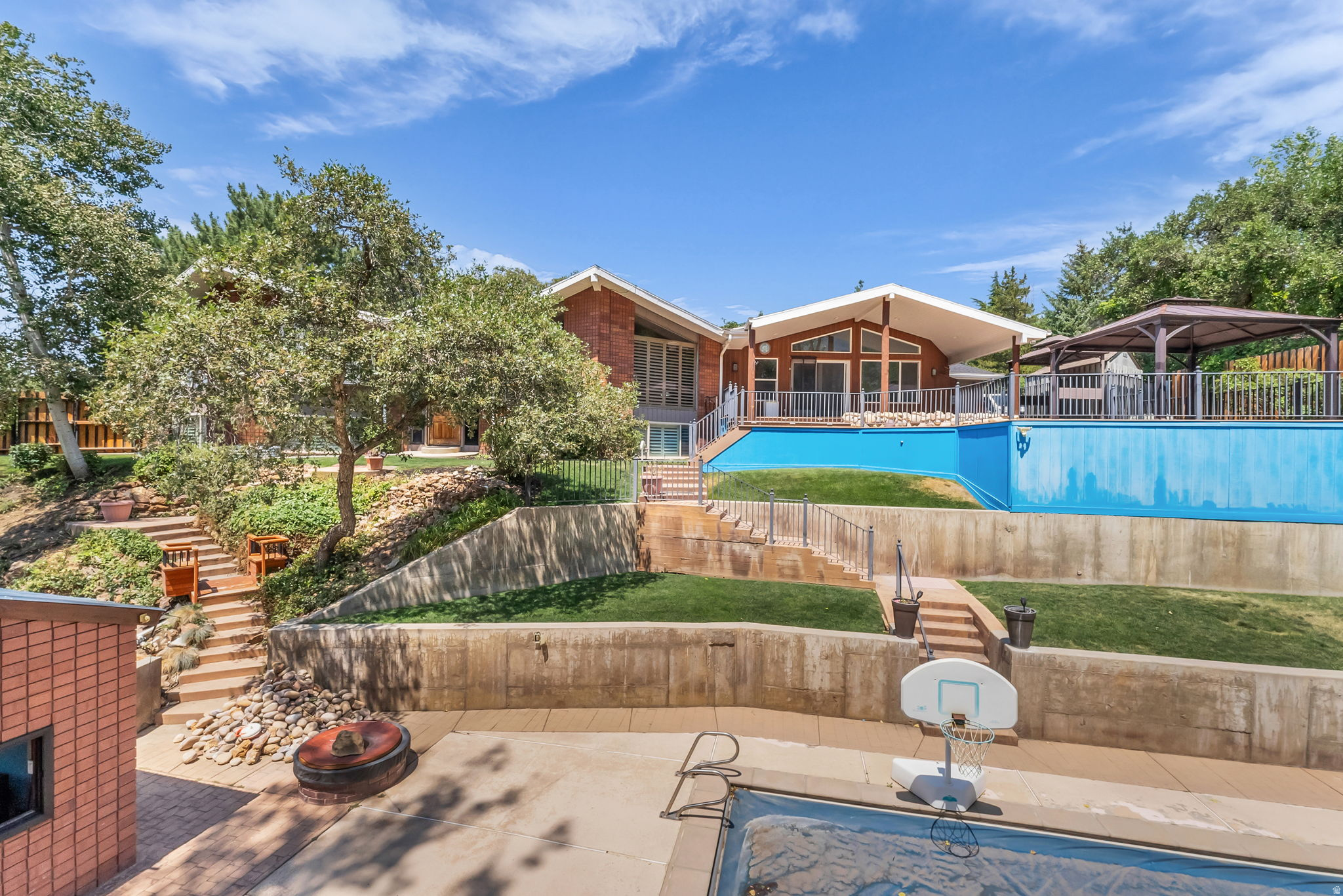 main property photo 38