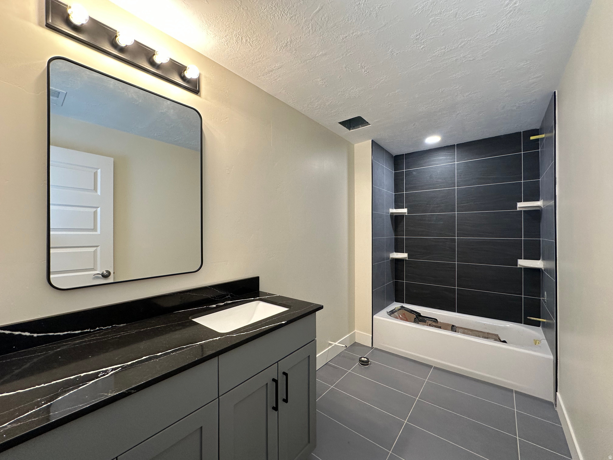 main property photo 81