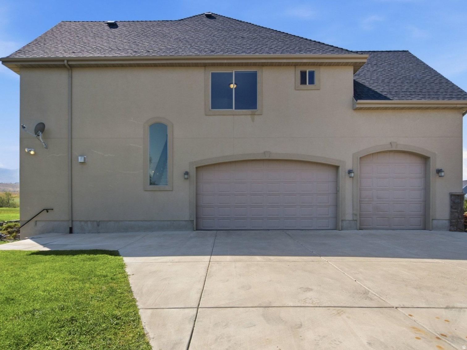 main property photo 56