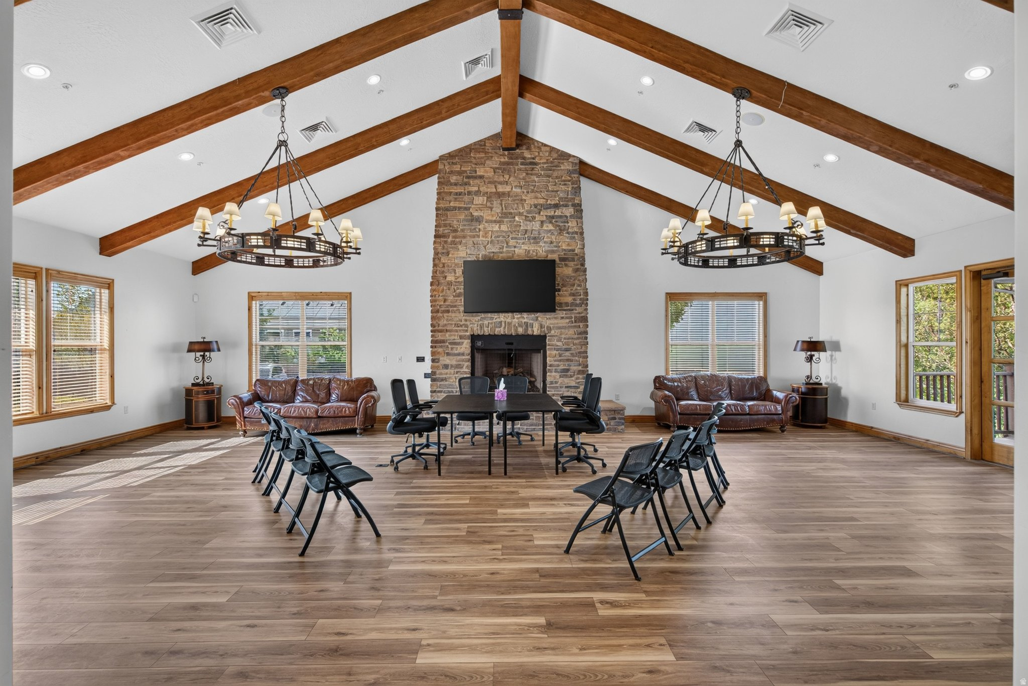 main property photo 79