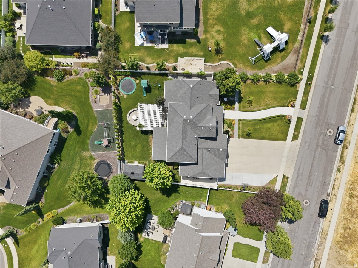 main property photo 54
