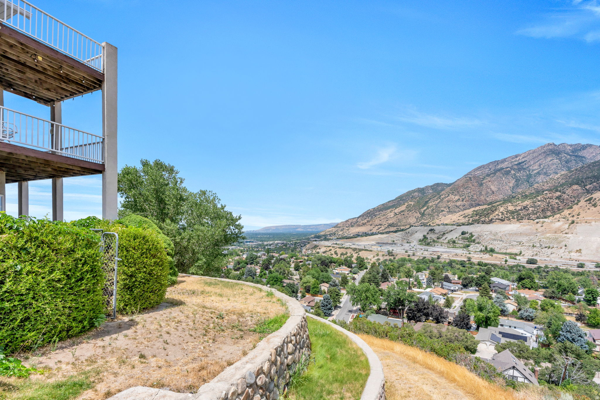 main property photo 44