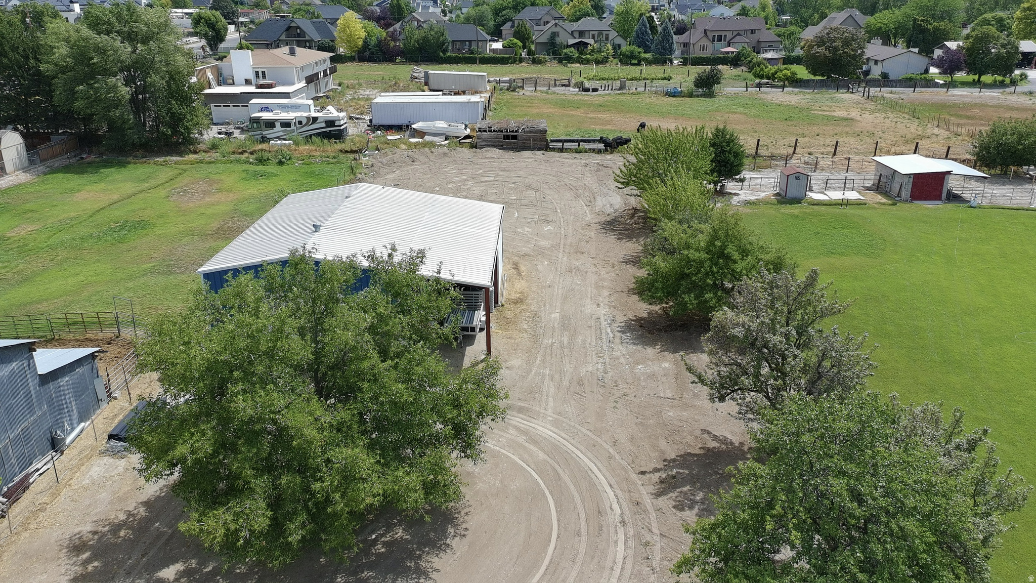main property photo 6