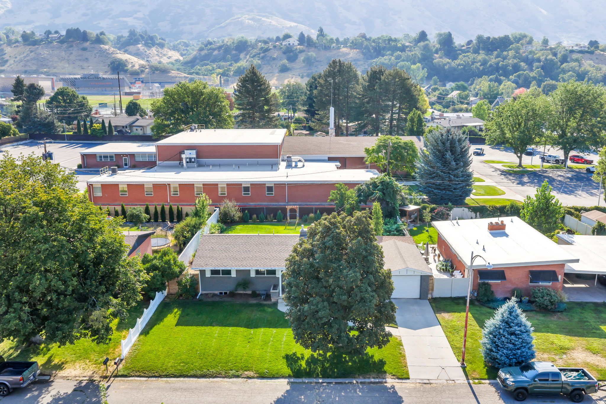 main property photo 35