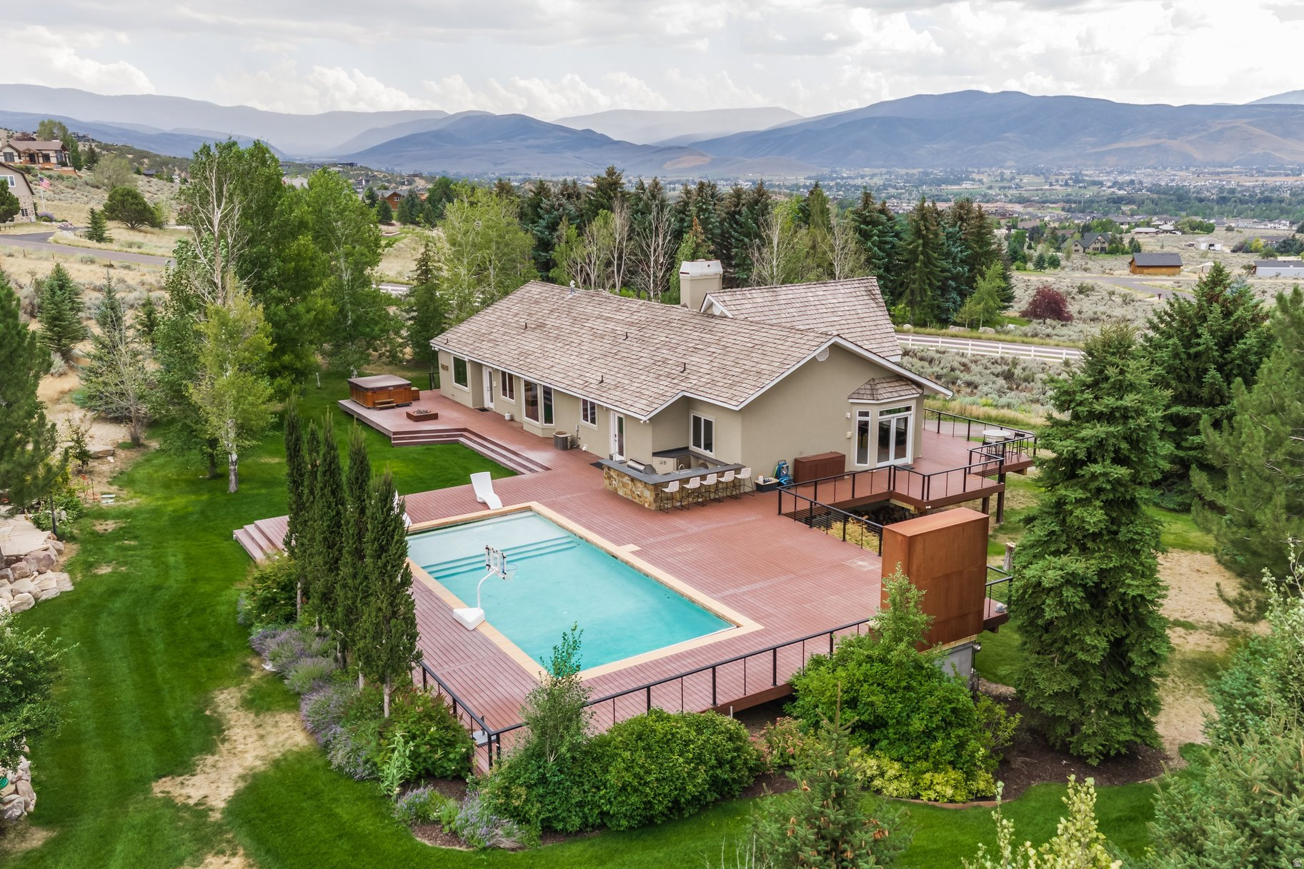 main property photo 80