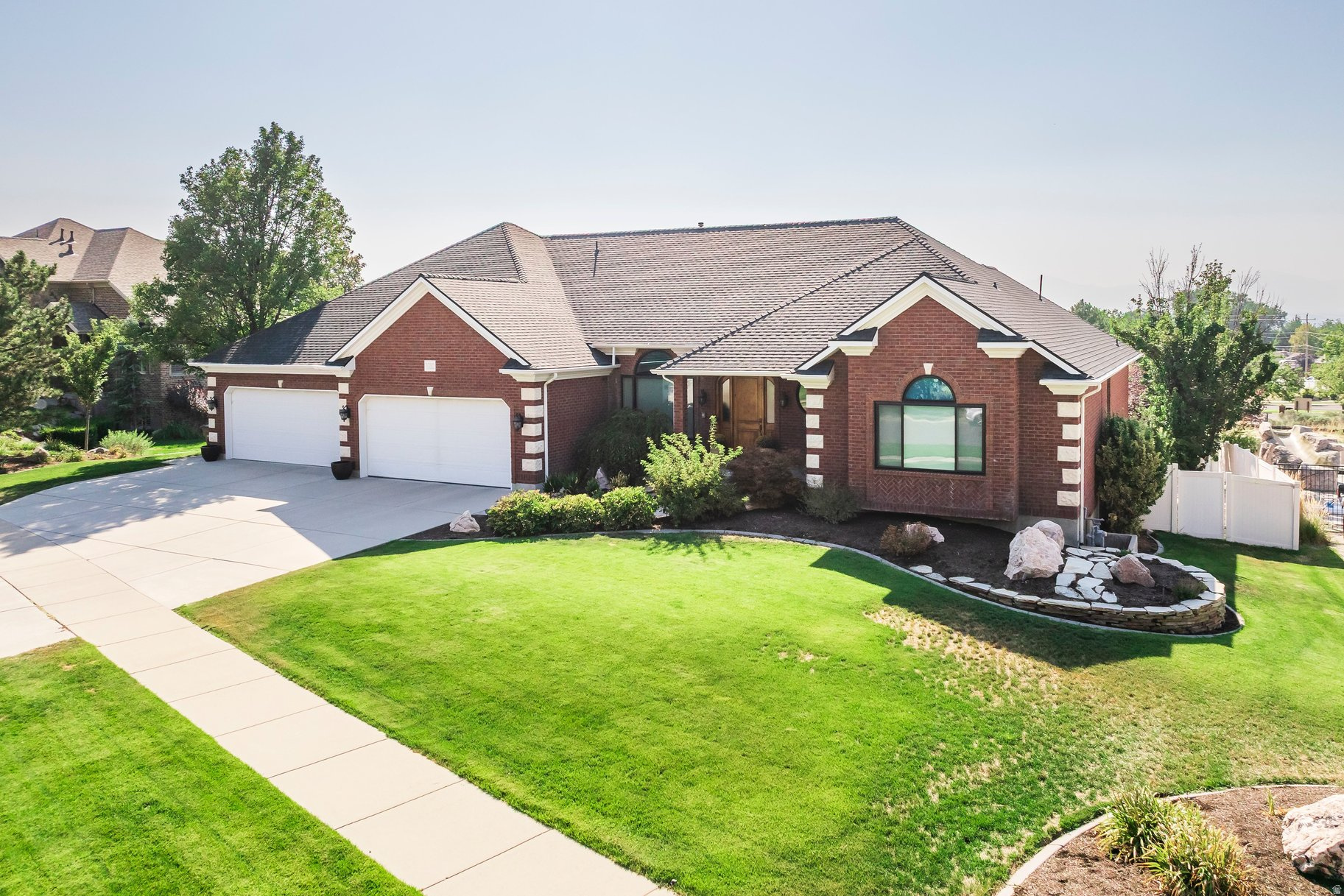 main property photo 67