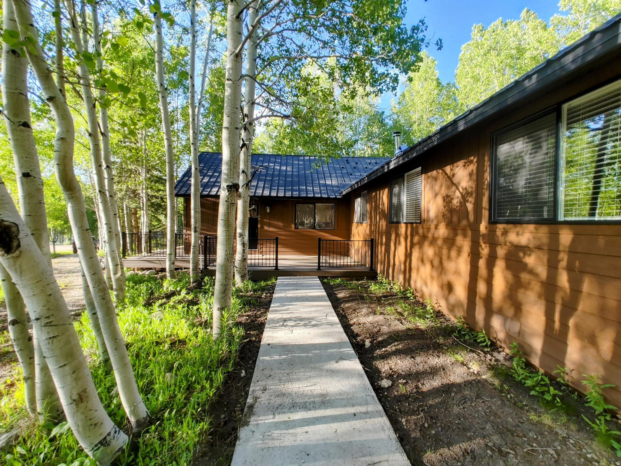 main property photo 33