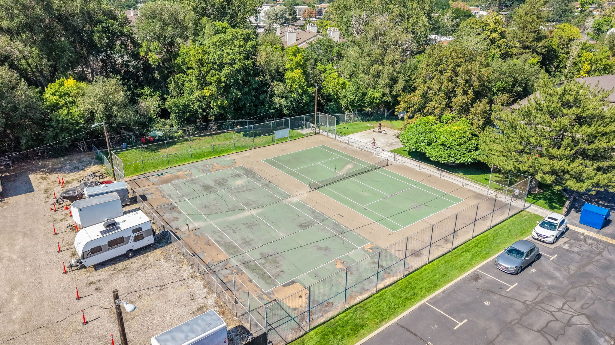 main property photo 40