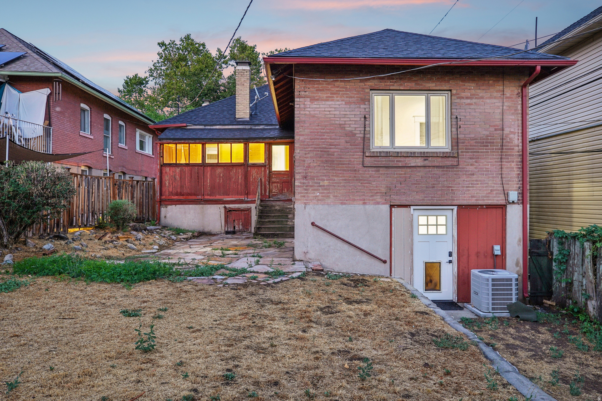 main property photo 30